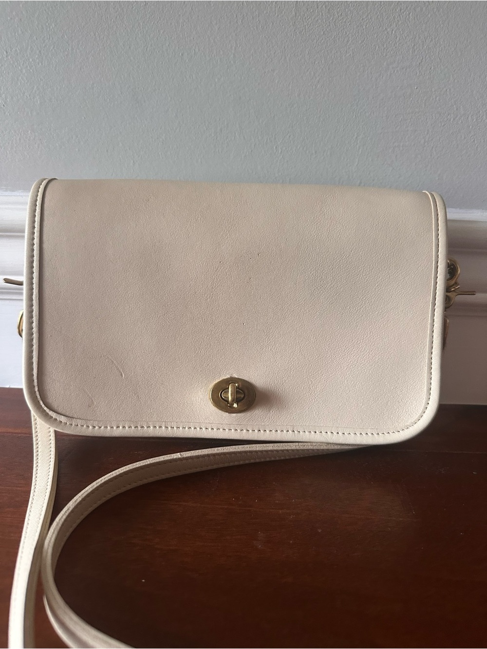 Vintage Coach pocket purse 9755
